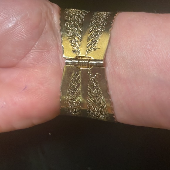 Gold leaf braclet - Picture 7 of 8